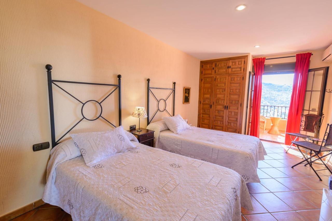 Rural Sierra Tejeda Hotel 2*