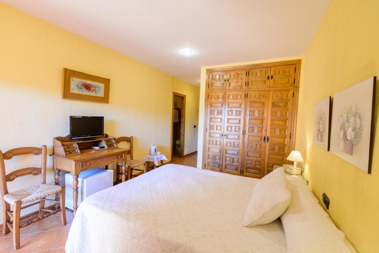 Hotel Rural Sierra Tejeda 2*